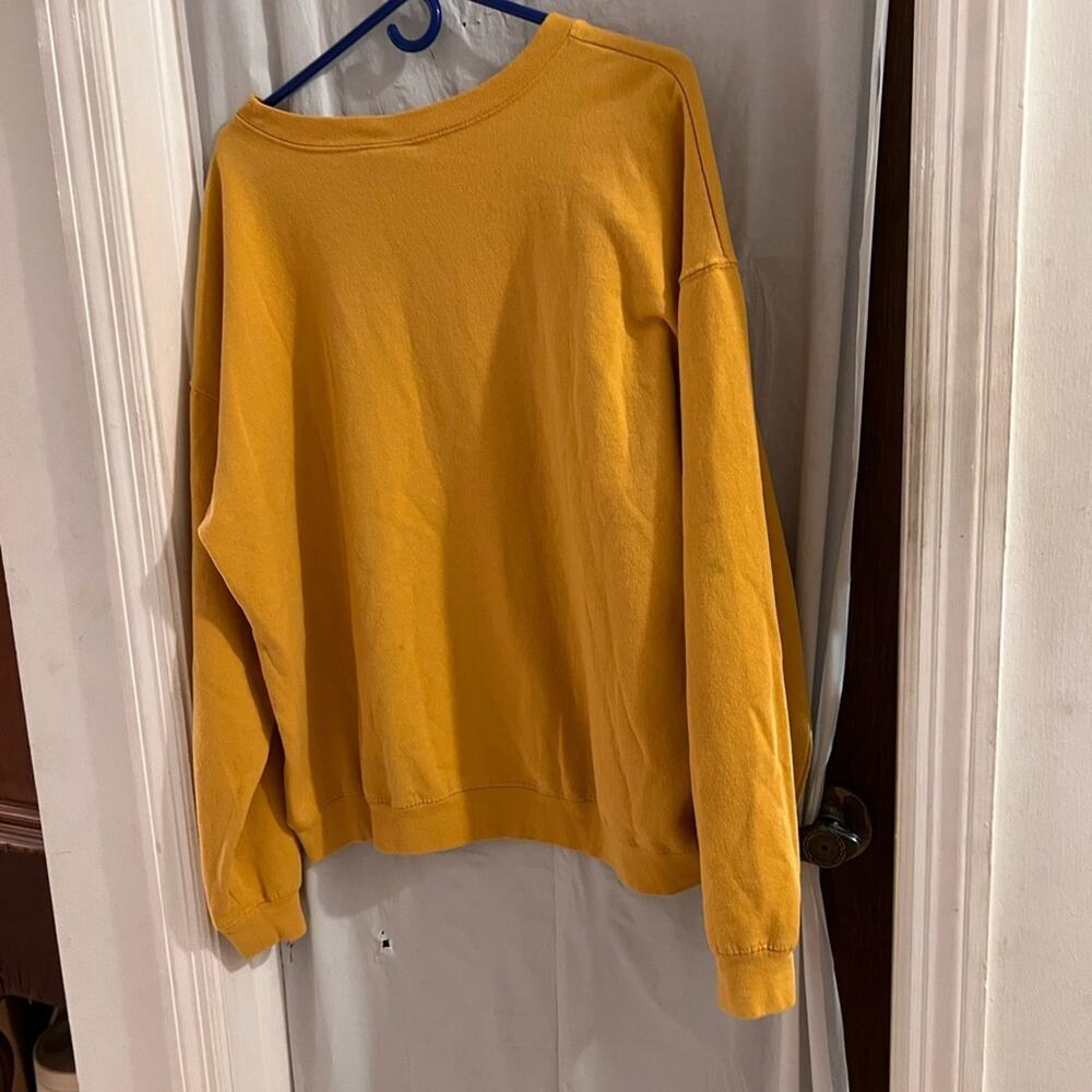 Disney gold Winnie the Pooh sweatshirt size xxl/19 - Picture 4 of 6